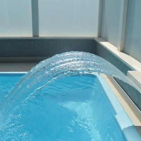 Mala Mare - With Heated Pool