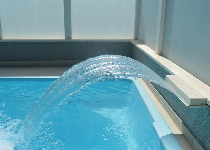 Mala Mare - With Heated Pool